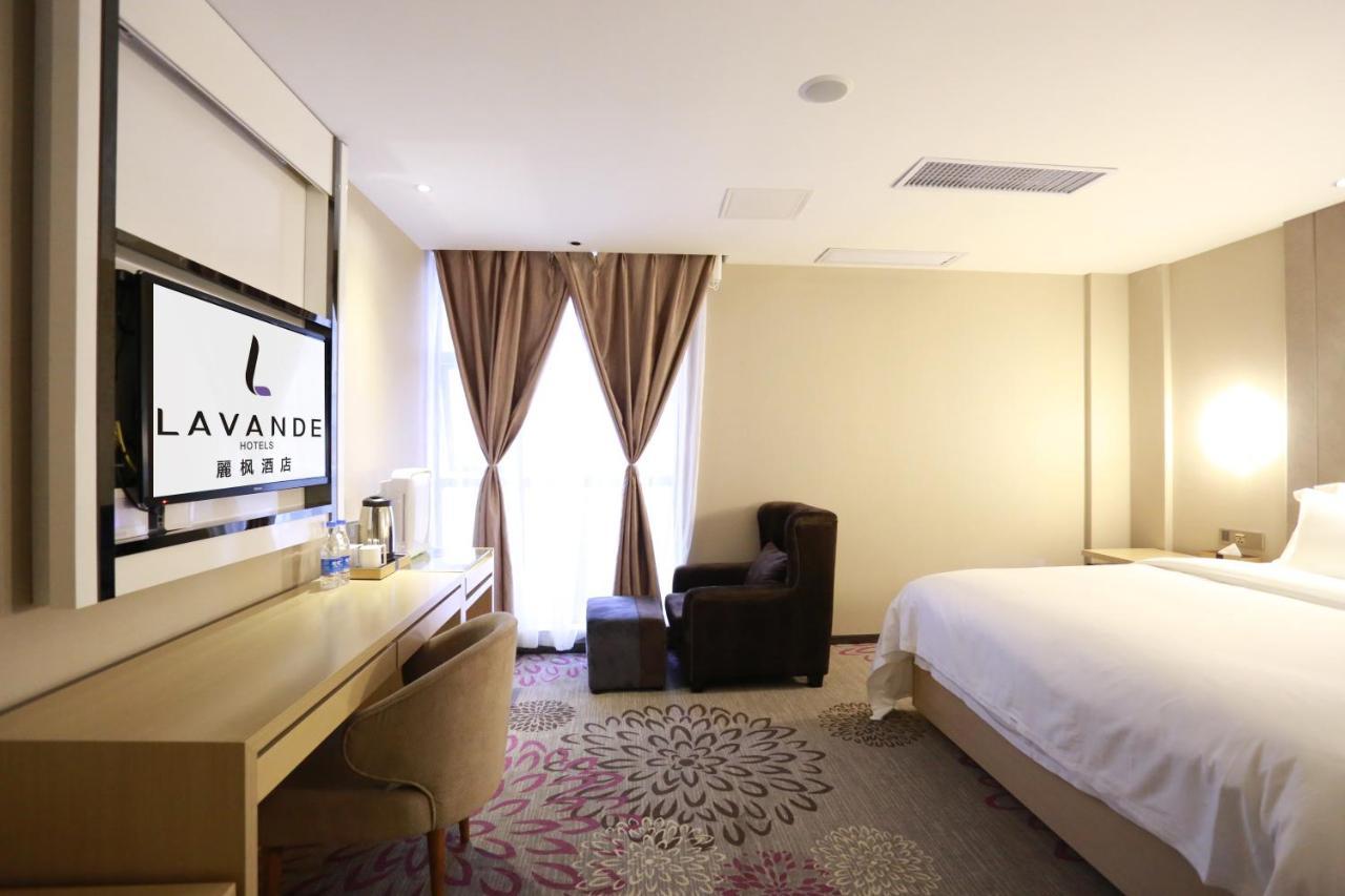Lavande International Hotel Guangzhou Taikoo Hui Square Shipaiqiao Metro Station Branch - Free Shuttle Bus To Canton Fair Complex During Canton Fair Period & Free Vpn Internet Access מראה חיצוני תמונה