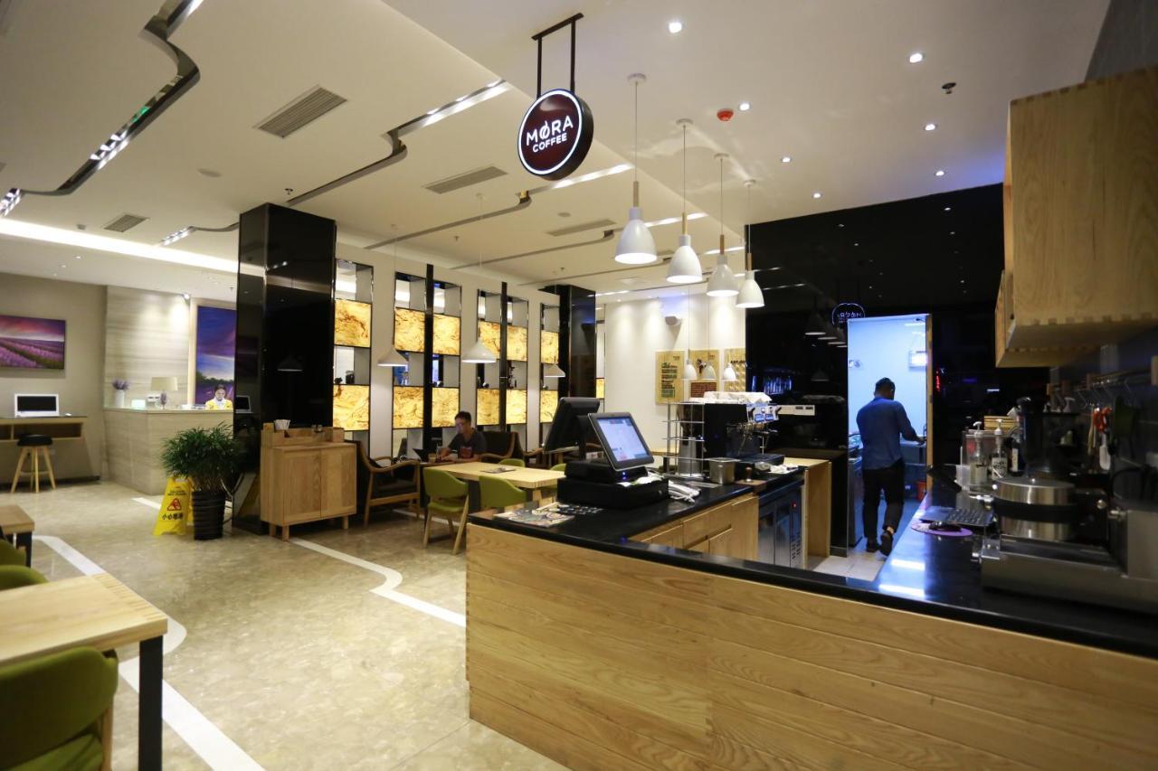 Lavande International Hotel Guangzhou Taikoo Hui Square Shipaiqiao Metro Station Branch - Free Shuttle Bus To Canton Fair Complex During Canton Fair Period & Free Vpn Internet Access מראה חיצוני תמונה