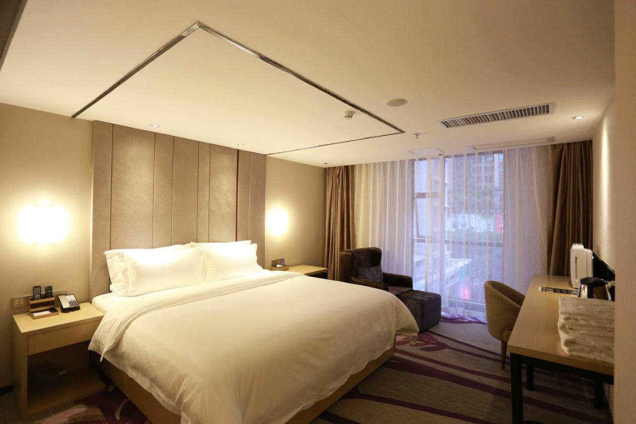Lavande International Hotel Guangzhou Taikoo Hui Square Shipaiqiao Metro Station Branch - Free Shuttle Bus To Canton Fair Complex During Canton Fair Period & Free Vpn Internet Access מראה חיצוני תמונה